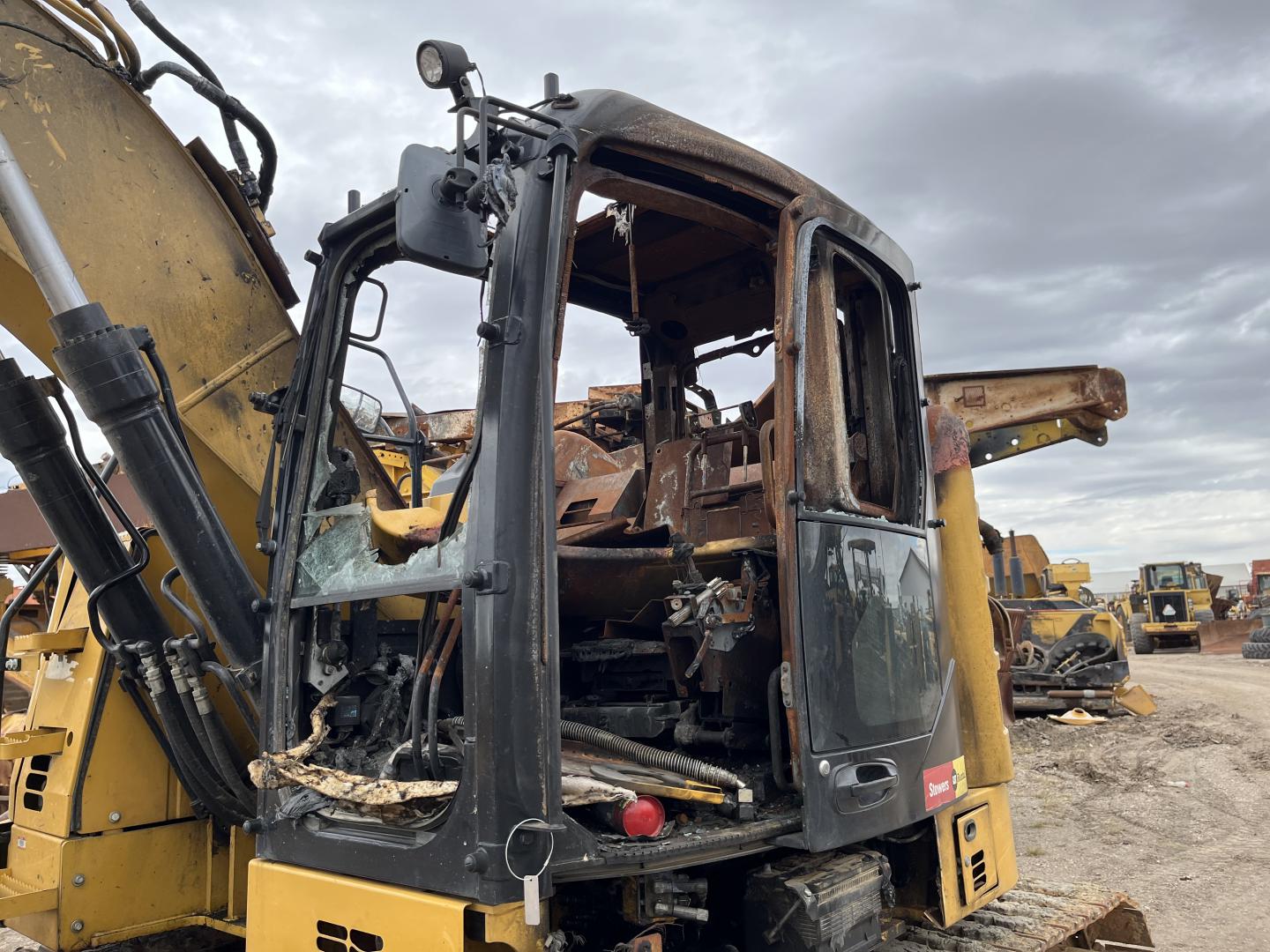 ./imagenes/INVOICE/2019/17290/EXCAVADORA CATERPILLAR 315F (23).JPG